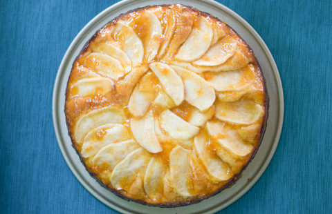 Apple Cake