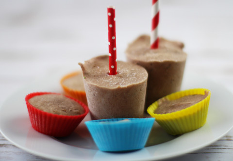 Banana Cocoa Yogurt Pops